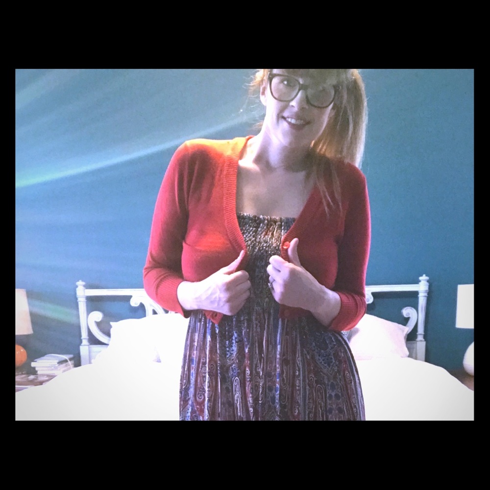 Little red cropped sweater size L